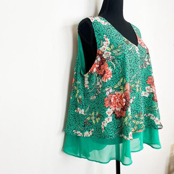 Floral Green Sleeveless Top - Picture 2 of 10